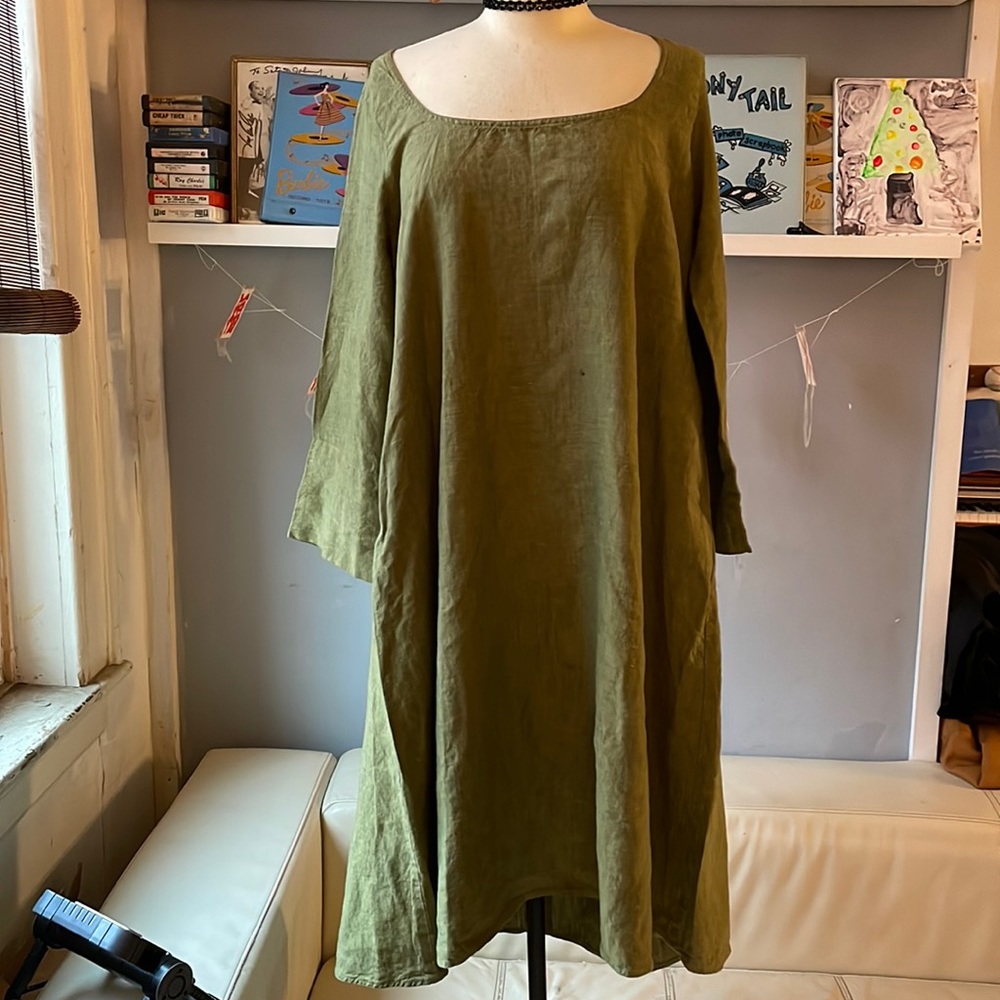 Courtney Washington 100% linen Dress M